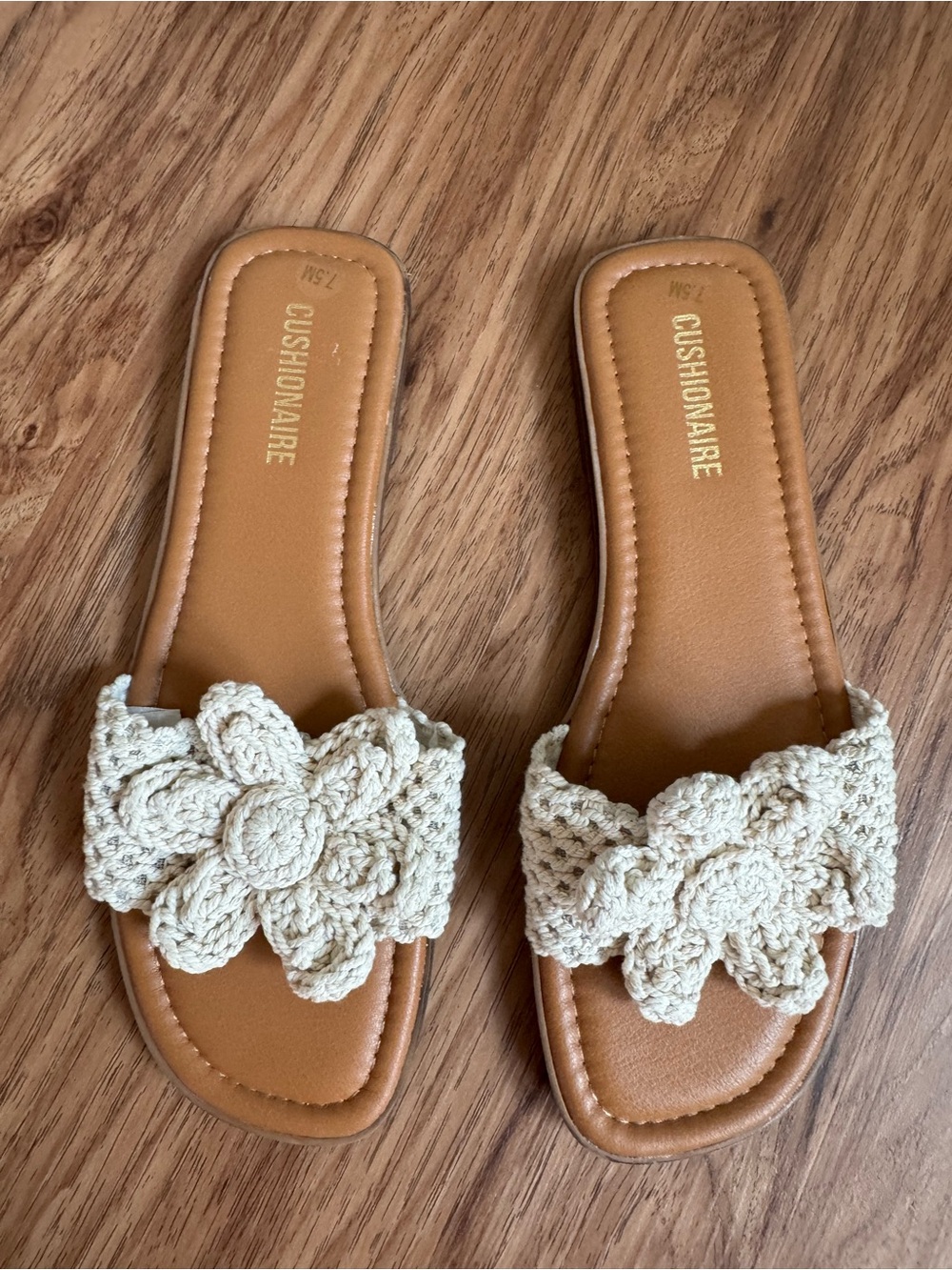 Cushionaire Women's Cream Crochet Flower Slide Sandals